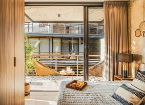 1 makuuhuone, työpöytä, silitysrauta/-lauta, Wi-Fi