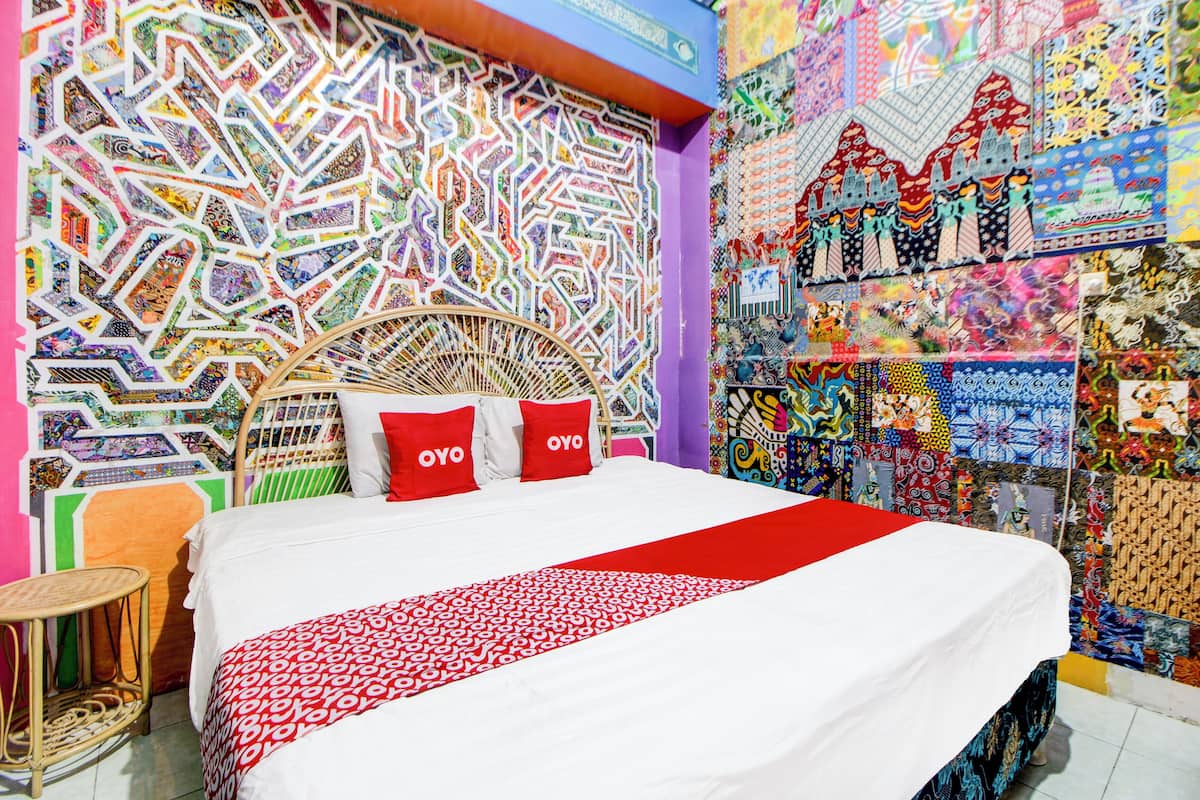 1 bedroom, premium bedding, free WiFi, bed sheets