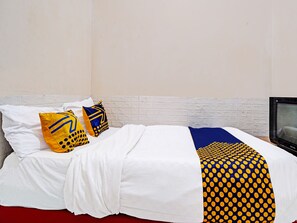 Free WiFi, bed sheets - OYO Life 91589 Bunda Homestay Syariah (Bandung)
