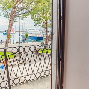 1 bedroom - Romantic Coast View - Italian Homing (Desenzano del Garda)