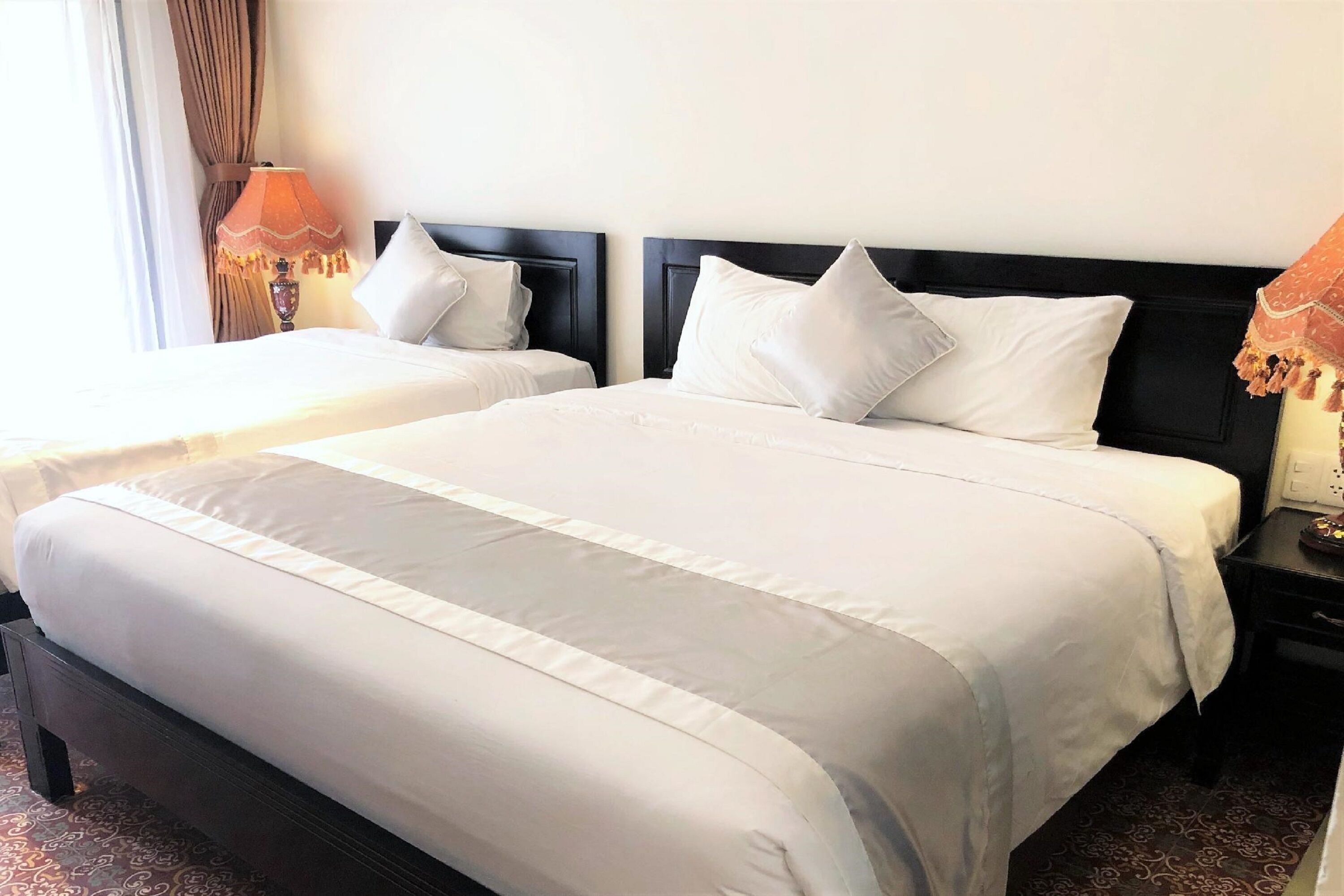 Minibar, in-room safe, desk, blackout curtains