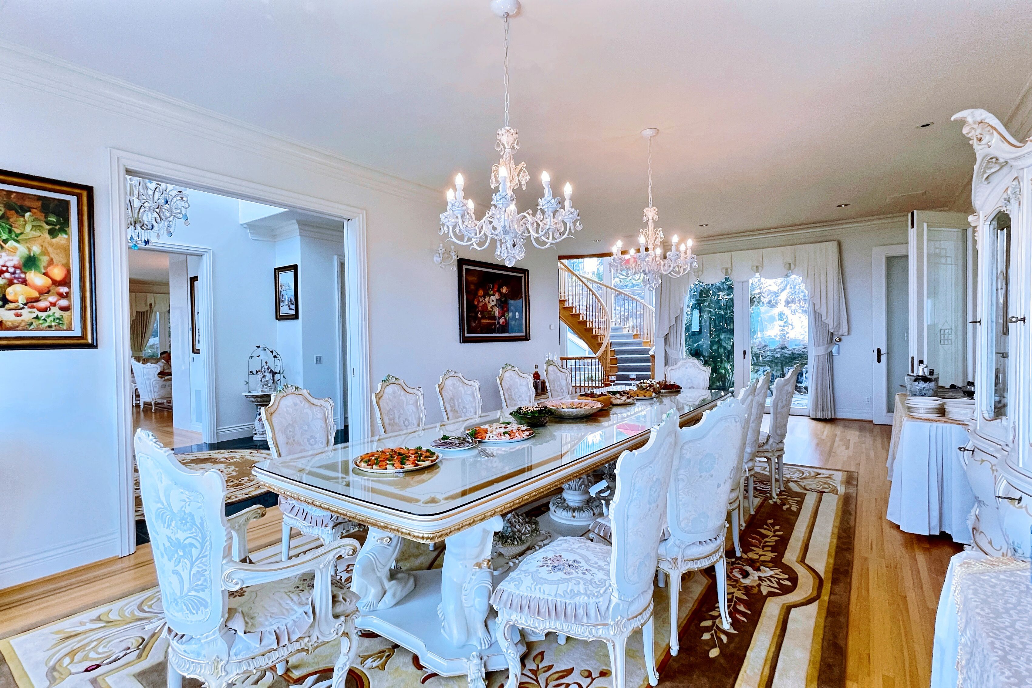 Seaview Mansion with Pool Hot tub Sauna Tennis court