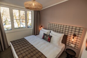 2 عدّة غرف نوم وسرير سفر وواي فاي مجانًا وملاءات أسرّة