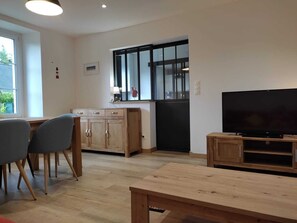 Interior - Independent Breton family house (Ploubazlanec)