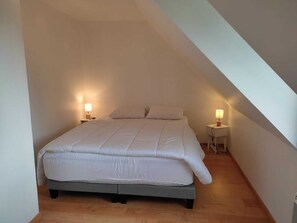 3 sovrum, strykjärn/strykbräda, resesäng och gratis wi-fi