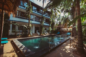 Ngoại thất