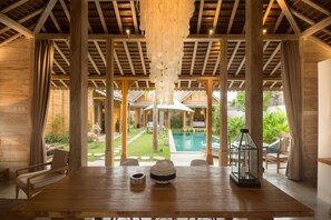Outdoor dining - The Complete Guide to Renting Your Exclusive Holiday Villa in Kerobokan With Private Pool and Fully Staffed, Villa Bali 2019 (Kerobokan)