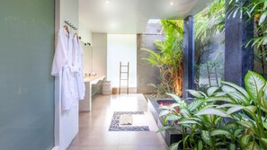 Villa (2 Bedrooms) | Servicio de la propiedad