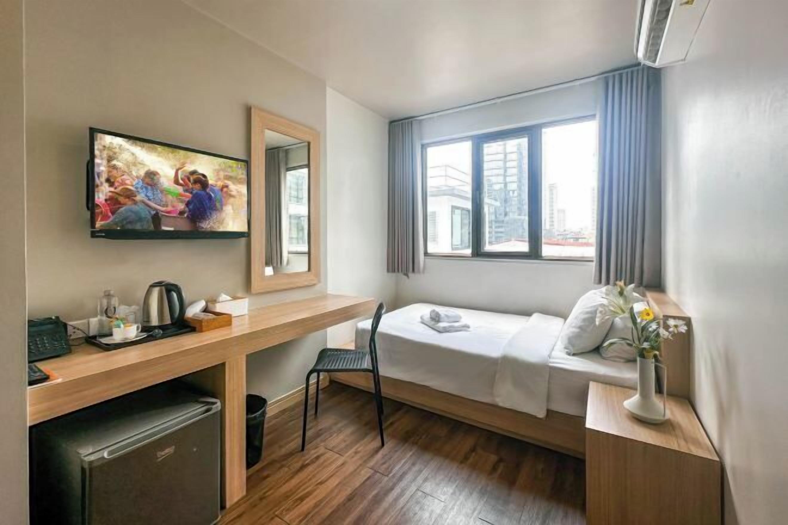 Minibar, in-room safe, desk, blackout drapes