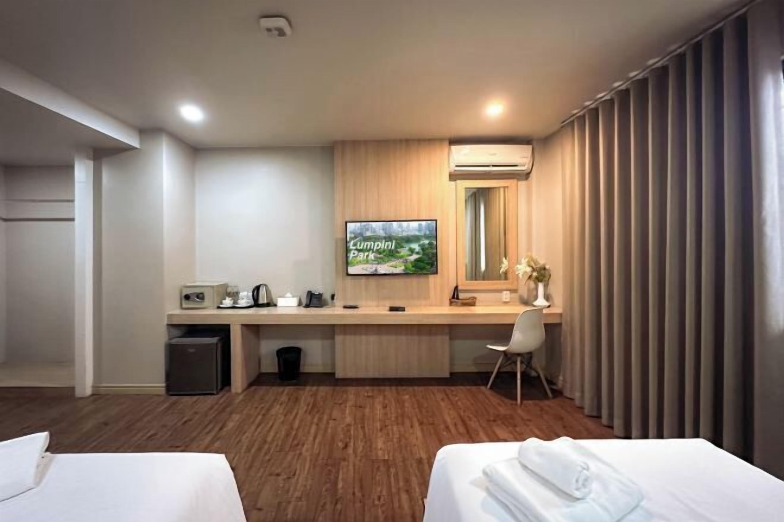 Minibar, in-room safe, desk, blackout drapes