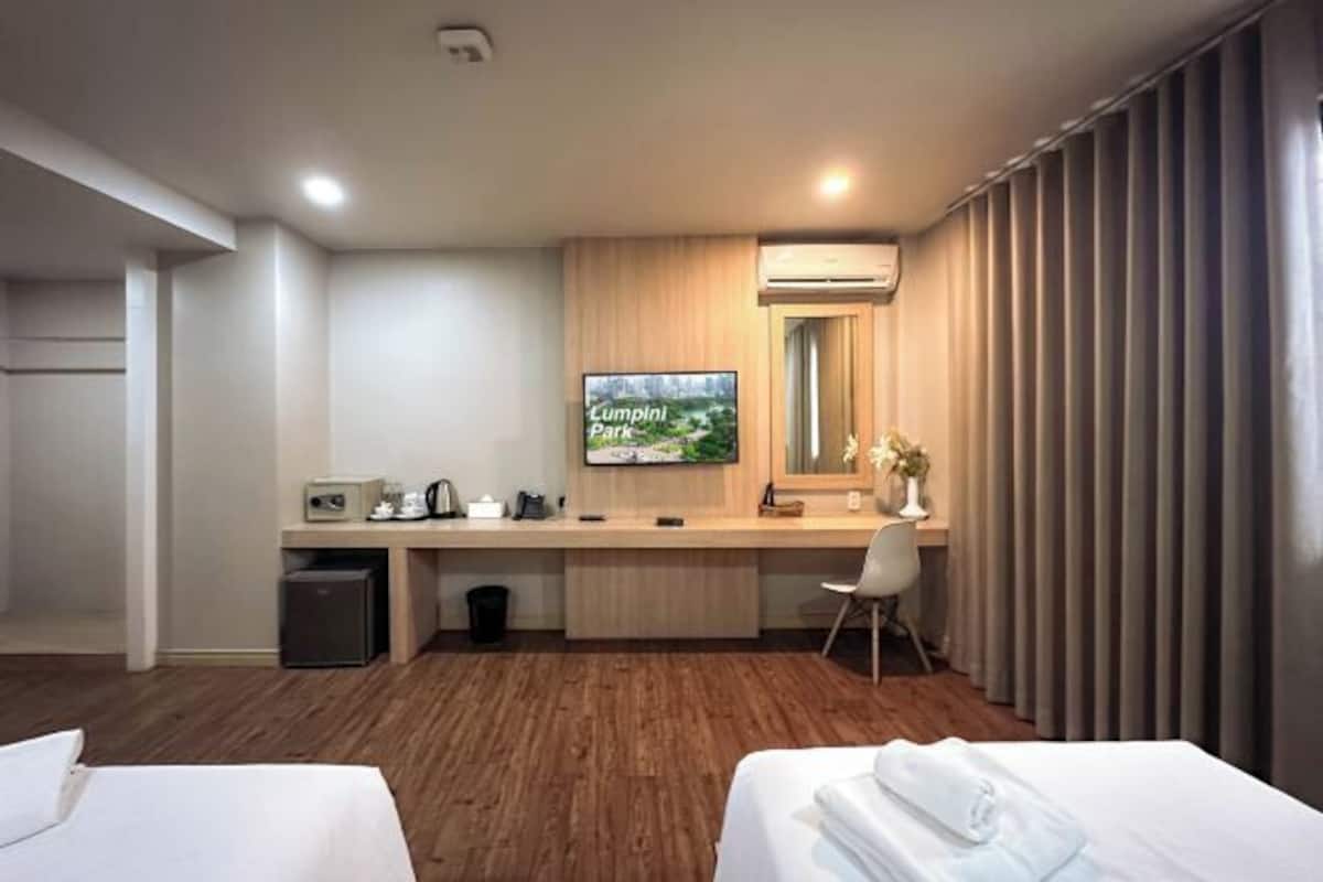 Minibar, in-room safe, desk, blackout drapes