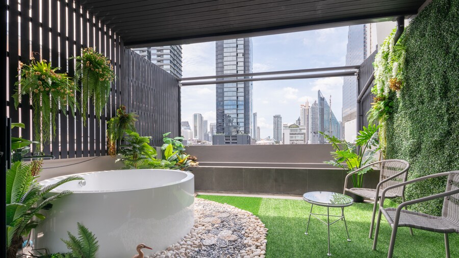 G Boutique Silom Hotel
