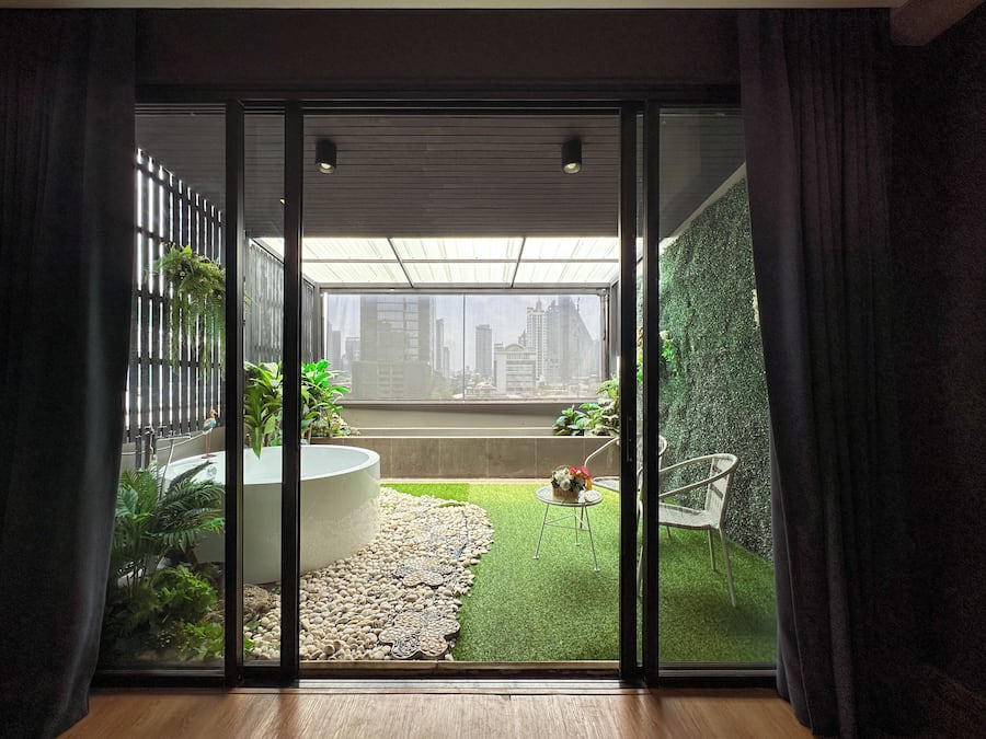 Suite Room | Banheiro | Chuveiro, secador de cabelo, toalhas de banho, sabonete