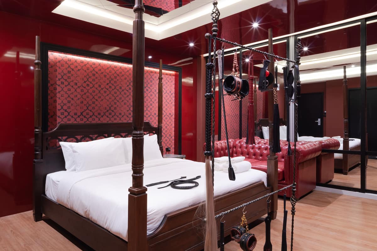 Love Themed Suite