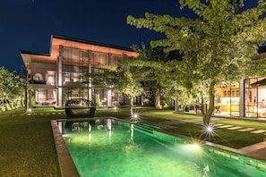 Fachada de la propiedad