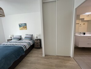 2 bedrooms