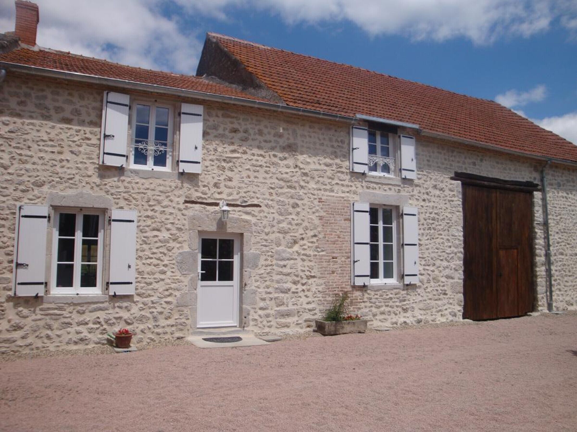 Gite Saint-Priest-d'Andelot, 1 bedroom, 2 persons