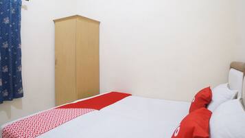 Economy Double Room | Free WiFi, bed sheets