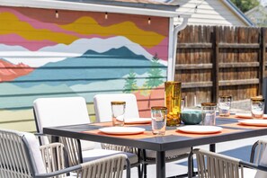 Outdoor dining
