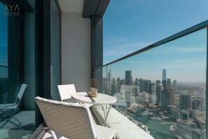 Premium Apartment, 1 Bedroom | Balcony view - Aya - Canal View From this 1BR in Jumeirah Gate Tower 1 (Dubai)