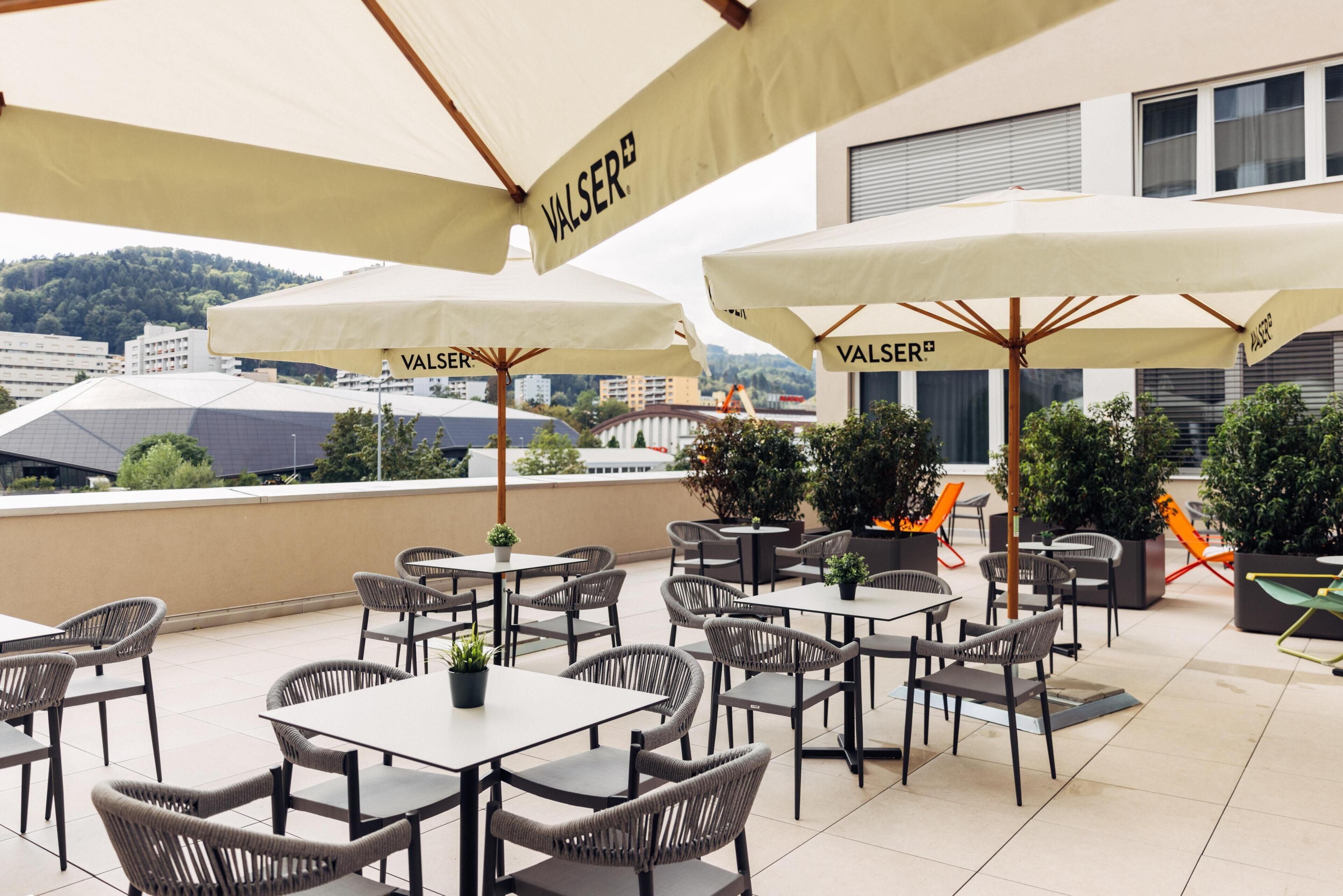 ลานระเบียง/นอกชาน