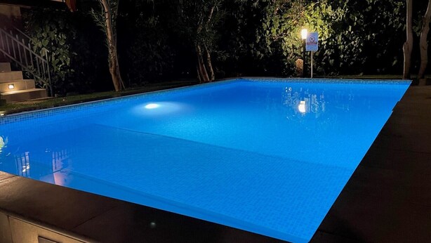 Pool - the garden of Etna (Mascalucia)