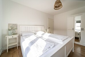 3 bedrooms, WiFi, bed sheets - Quiet, ground-floor apartment just outside Quedlinburg, perfect for families (Thale)