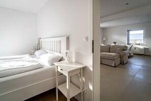 3 bedrooms, WiFi, bed sheets - Quiet, ground-floor apartment just outside Quedlinburg, perfect for families (Thale)