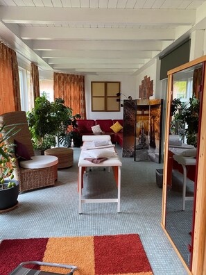Spa - Villa Martini Boutiquehotel, 3,5 km von Velden Zentrum (Lind ob Velden)