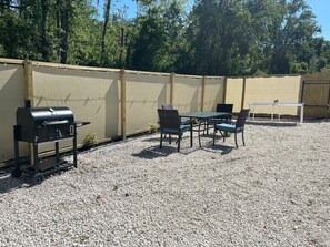 Outdoor dining - 3 King bedrooms - Beautiful New Port Richey (New Port Richey)