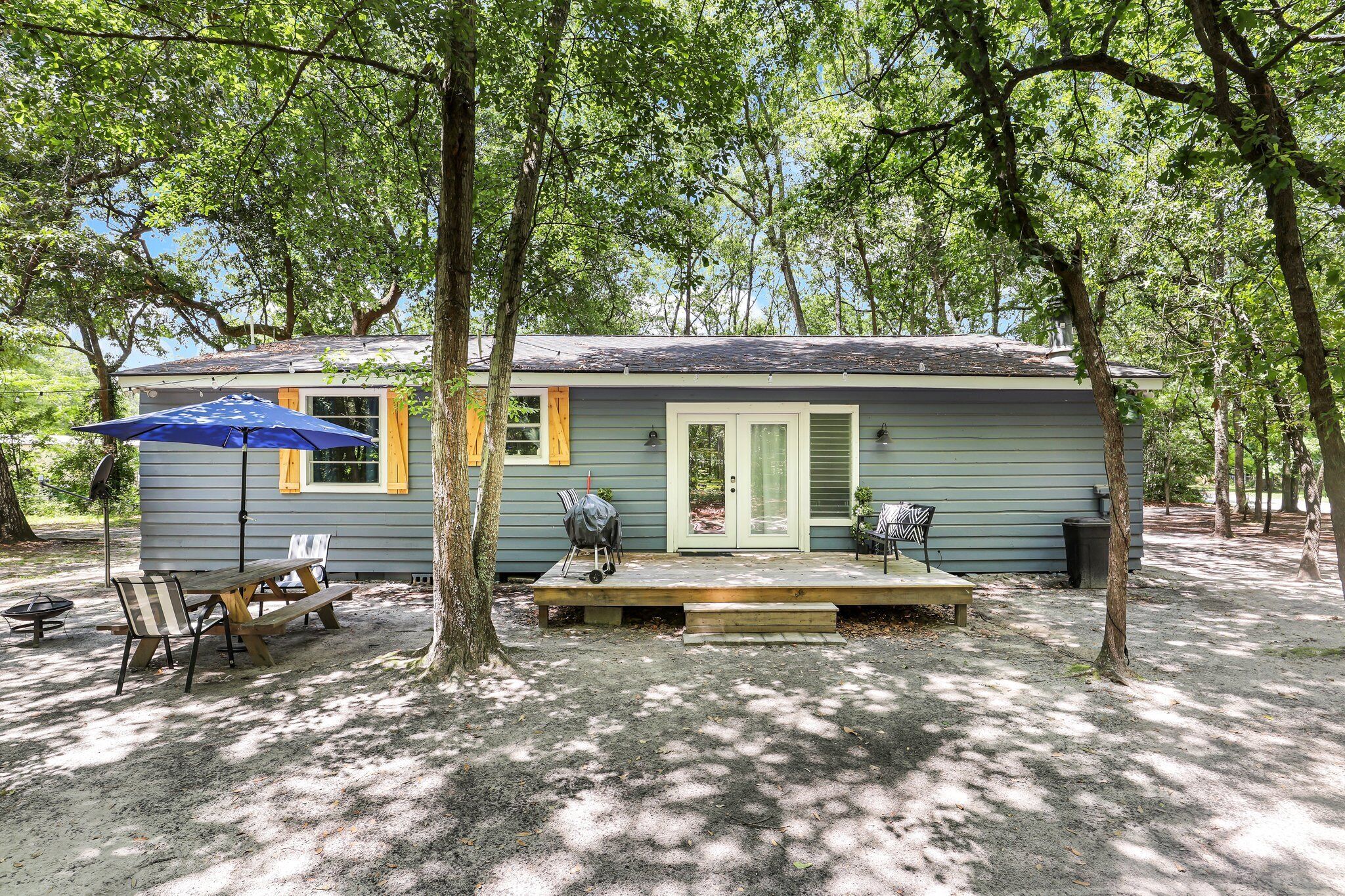 Beloved Bush Bed and Board - Experience Beautiful Lake Moultrie