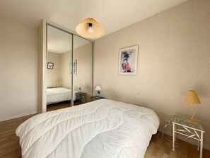 2 bedrooms
