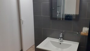 Quarto casal clássico | Banheiro