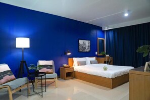 Desk, rollaway beds, free WiFi, bed sheets