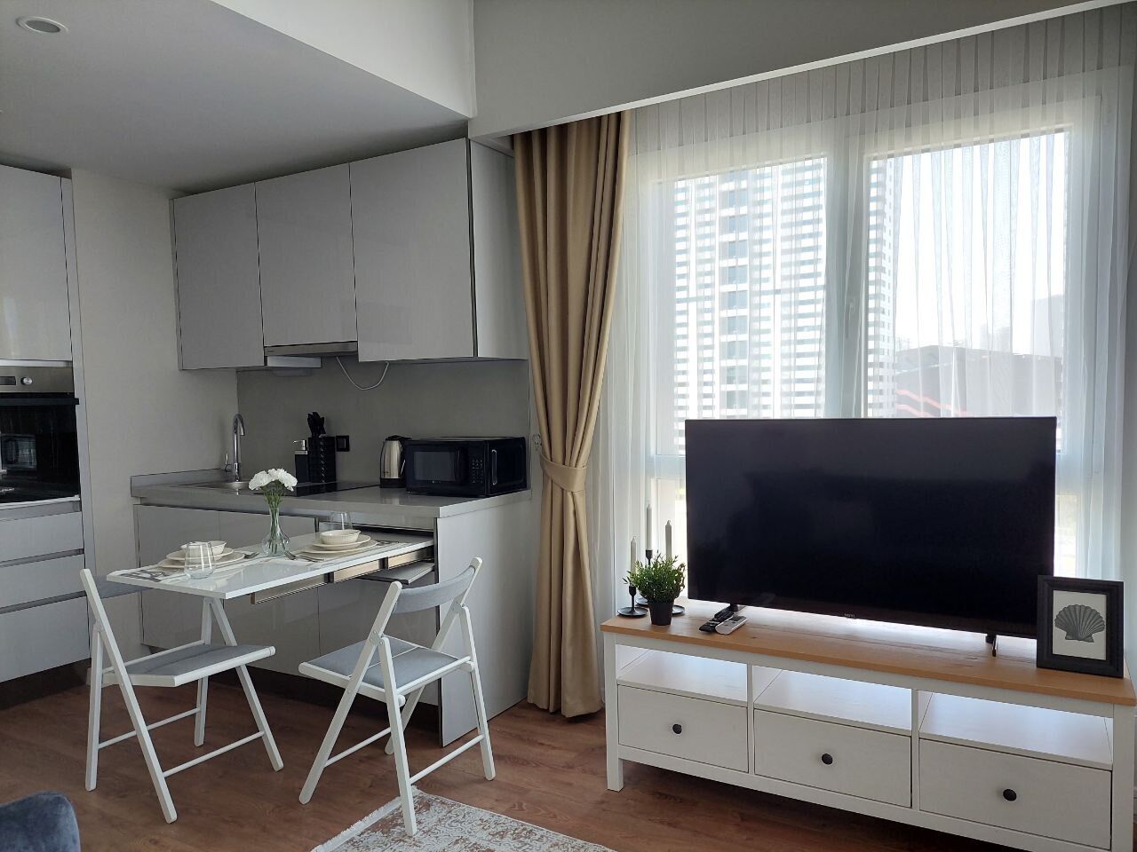 Modern Flat Apt Near City Center Apt. 51