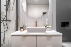 Apartment | Bathroom