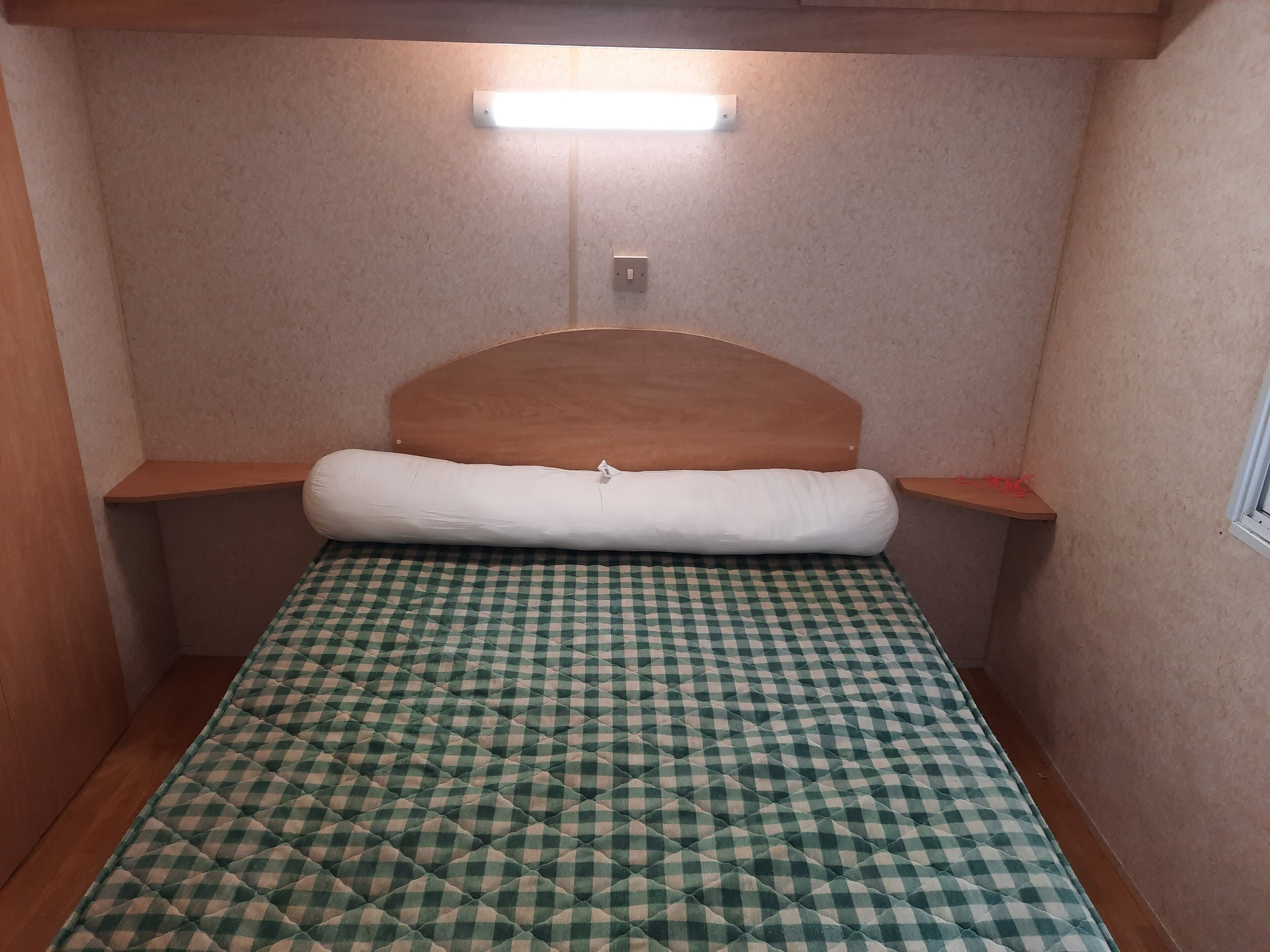 Mobil Home AU Bors DU LAC DE Montaigu