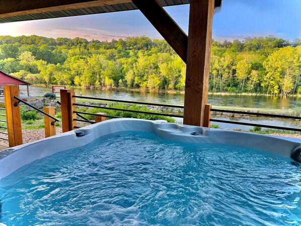 Bain à remous extérieur