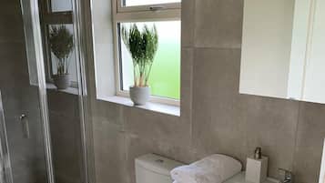 Cabin, Multiple Beds | Bathroom | Shower, hair dryer, towels