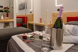 Comfort Room | Down comforters, memory foam beds, minibar, in-room safe