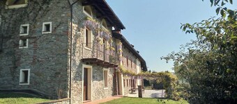 Farmhouse with a view of Monferrato - Exclusive structure! 35km from the sea