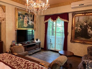 Panoramic Double Room | Minibar, individually decorated, soundproofing, bed sheets - olliere castle (Puli)