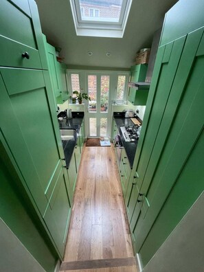 Basic House, Multiple Beds | Private kitchen
