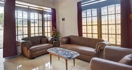 OYO 92041 Hotel Borneo
