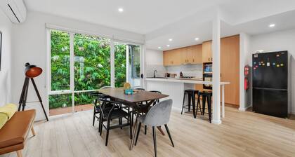 The Richmond House by Ready Set Stay - Family Friendly Holiday House, full linen