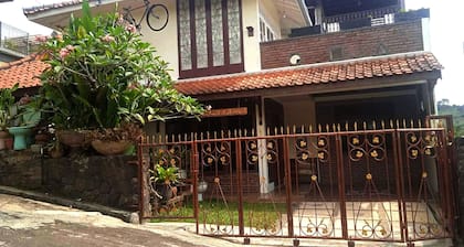EXPRESS O 92299 Bumi Bati Deudeuh
