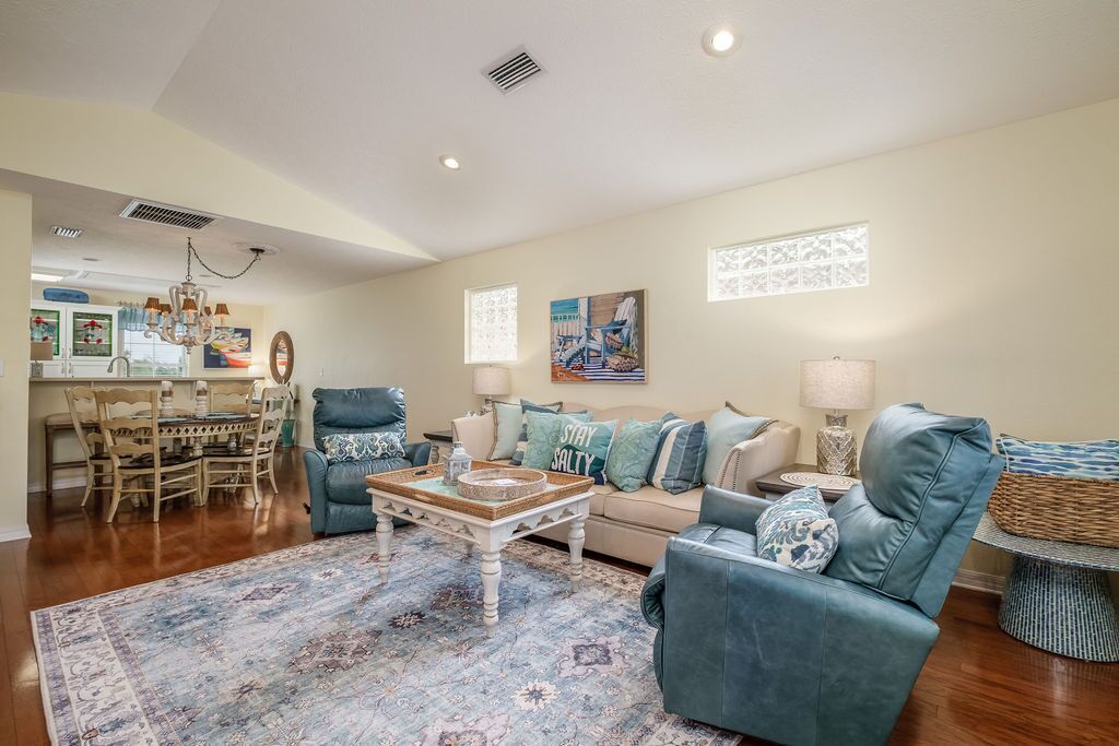 Key Lime House! Downtown Jewel with Water Views!