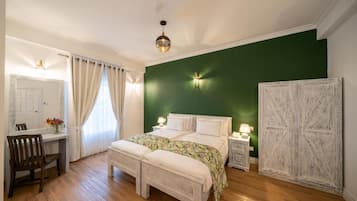 Deluxe Twin Room | Premium bedding, down comforters, in-room safe, individually decorated