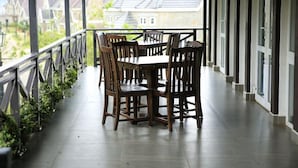 Ảnh chưa phân loại, 2 trong số 26 ảnh, nút