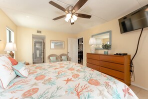 3 habitaciones, tabla de planchar con plancha, internet y ropa de cama 